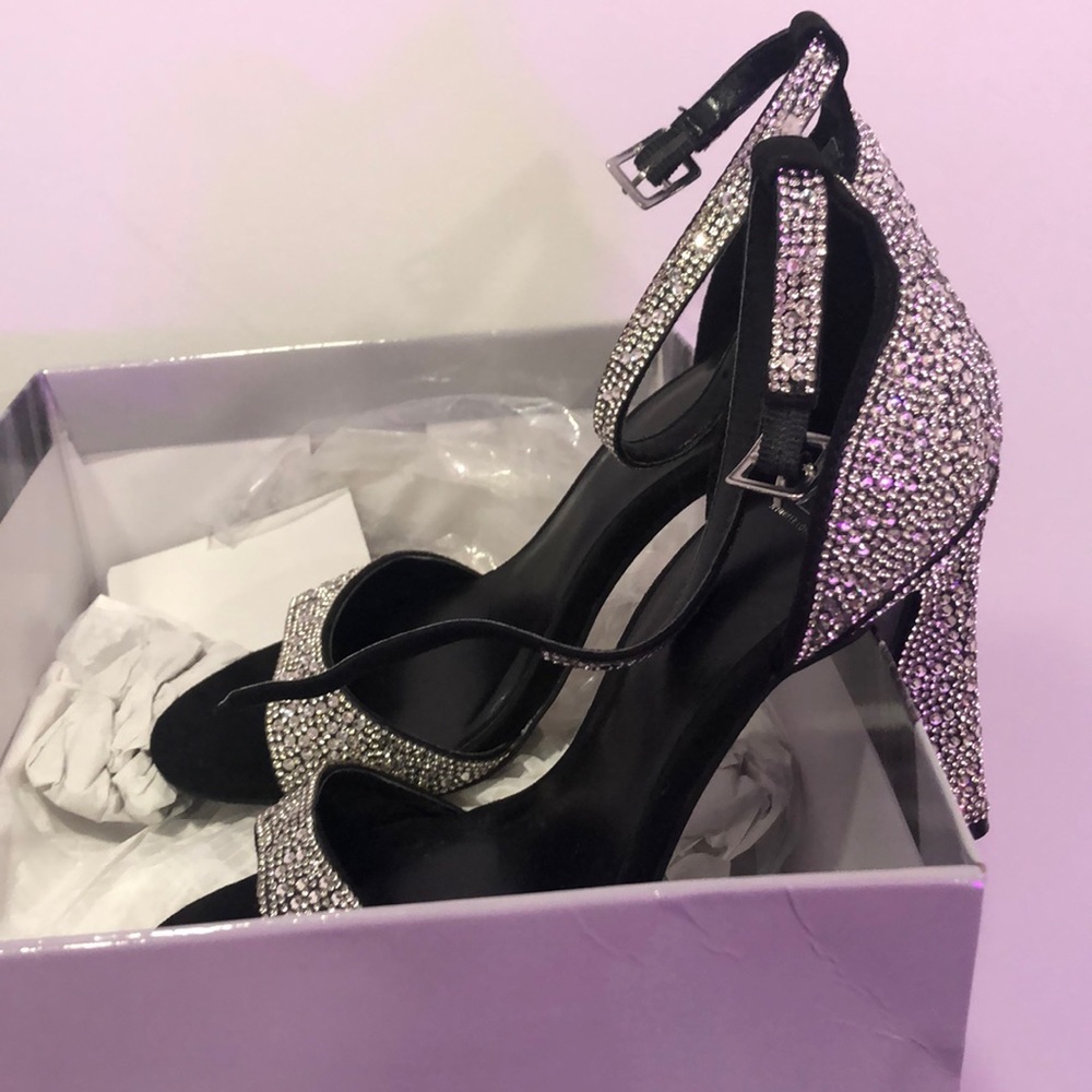 Gorgeous JLO black and silver heels.